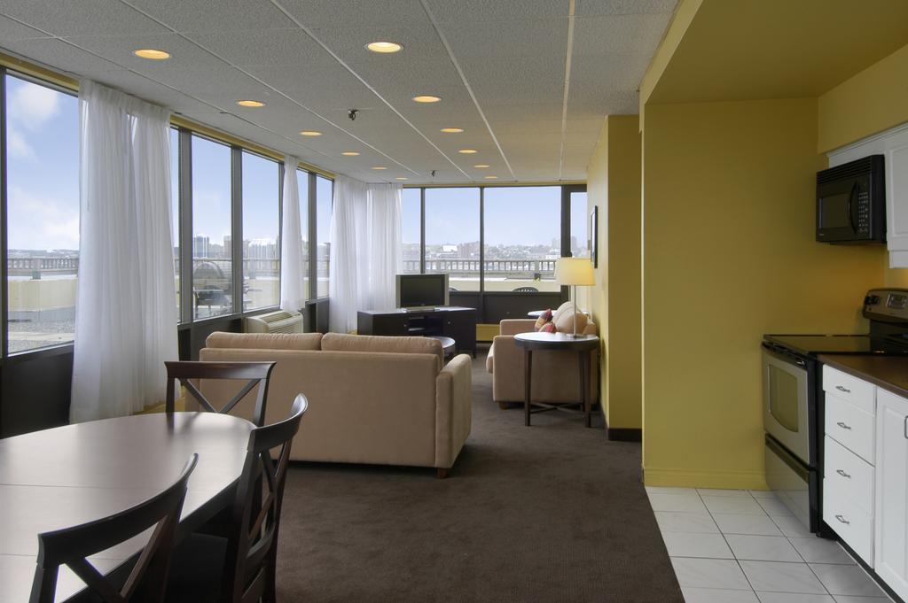 Dartmouth Oceanview Hotel Chambre photo